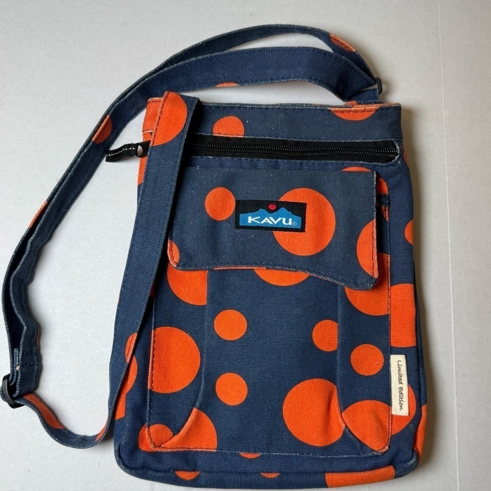 Kavu Limited Edition Polka Dot Cross Body Bag